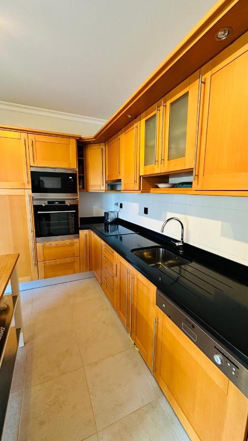 Amazing 2 Bedroom Apartment Near Beach With Pool Lagos Exteriér fotografie